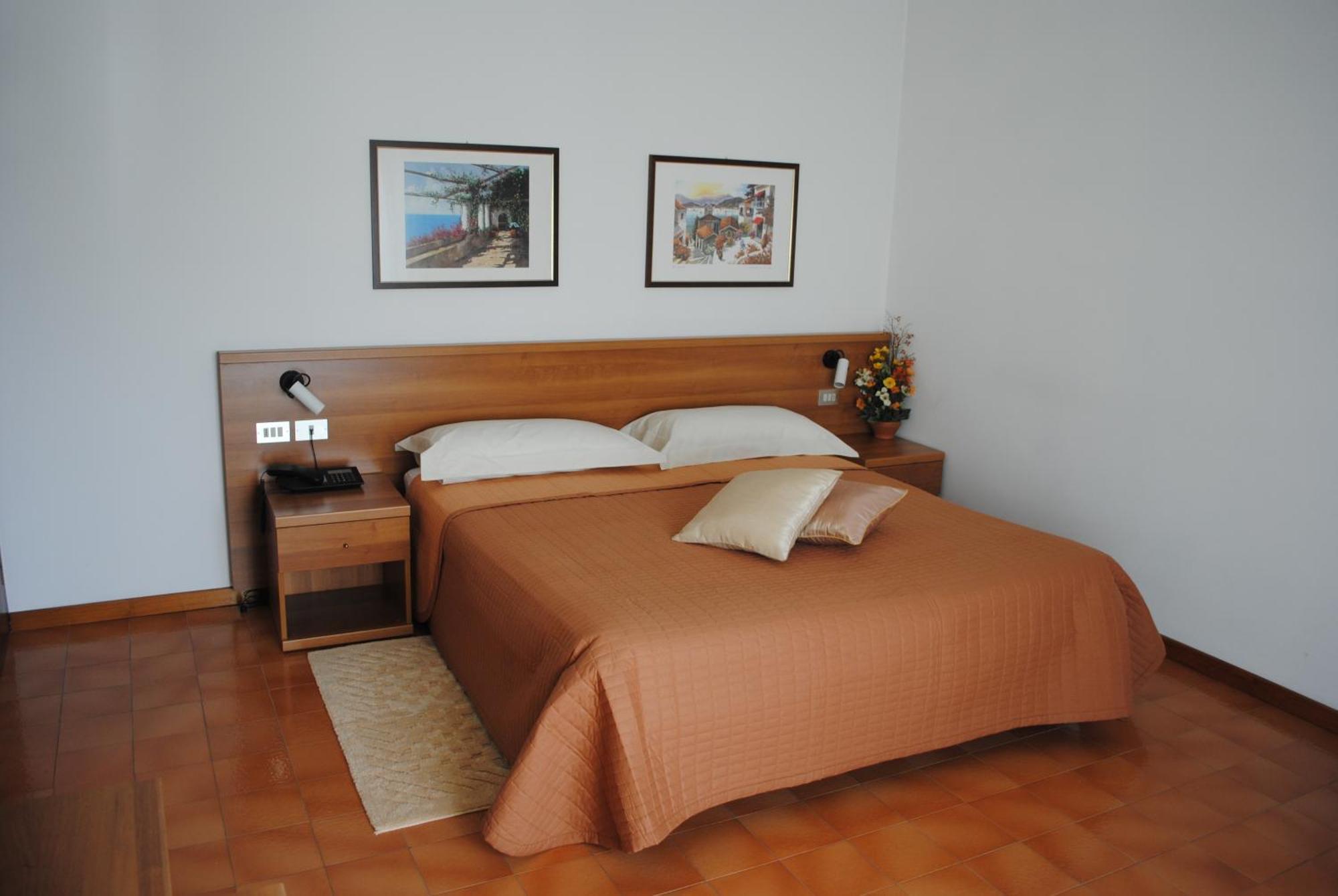 Albergo "Da Mario" 피아노로 외부 사진