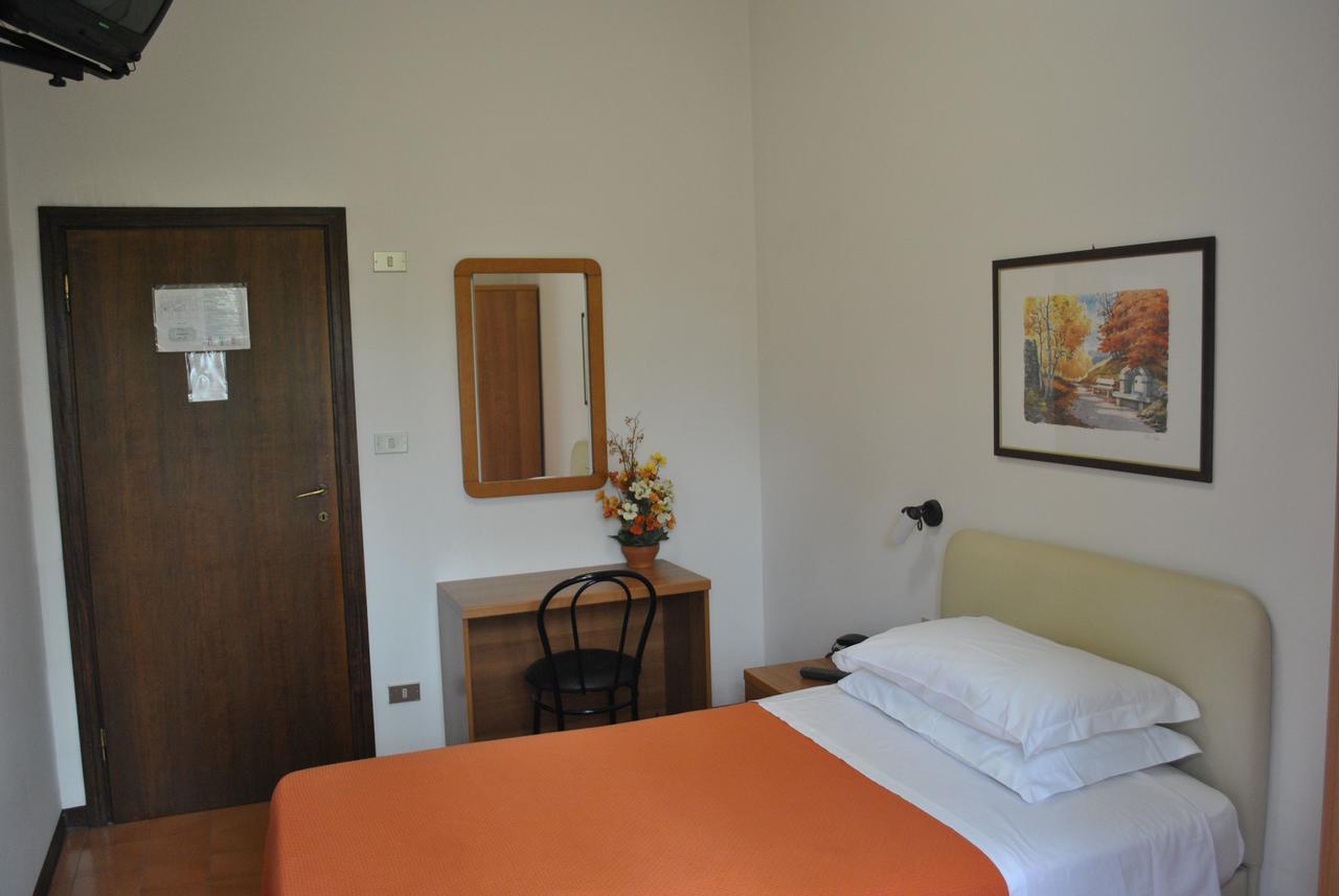 Albergo "Da Mario" 피아노로 외부 사진